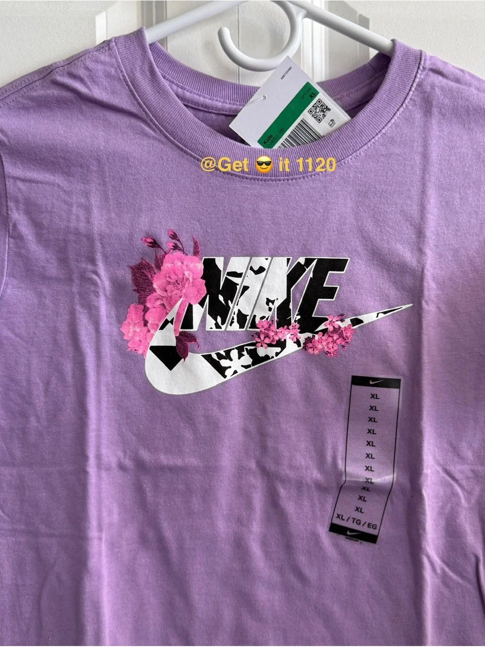 Nike Sportswear Big Kids' (Girls') Center Logo Short Sleeve T-Shirt Purple Youth